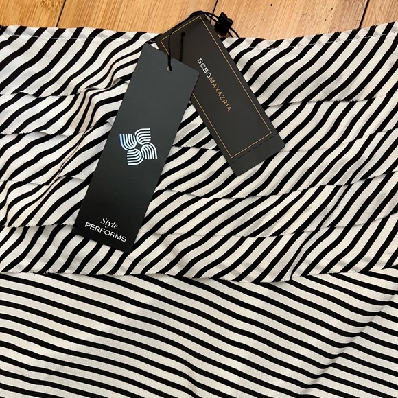 NWT BCBG Silk One Shoulder Striped Top Size XS - Picture 6 of 16